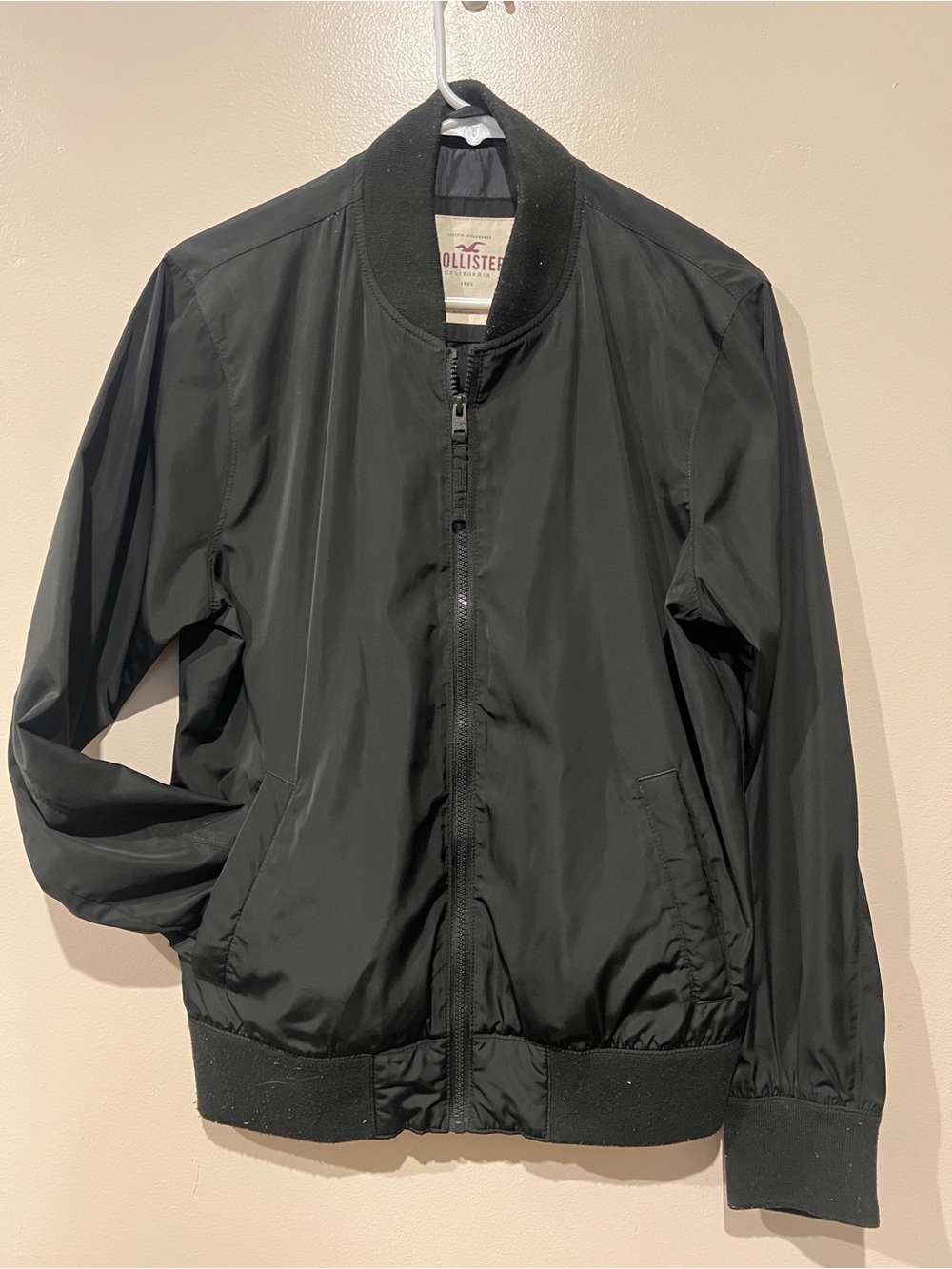 Hollister Men’s Small Black Lightweight Bomber Jacket Full Zip Pockets